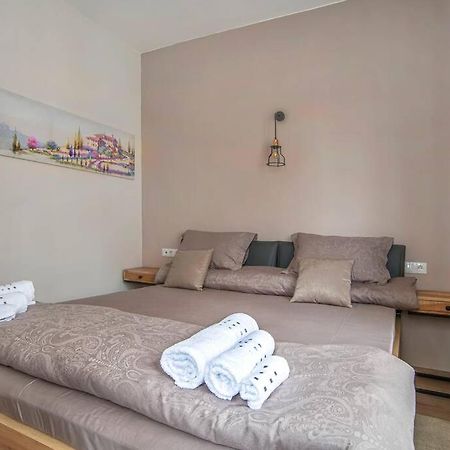 Elegant & Stylish 2 Bedroom Top Central Apartment Sófia Exterior foto